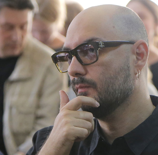 Из кућног притвора пут Кана